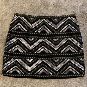 🚫🚫 SOLD 🚫🚫NWT Express sequined skirt